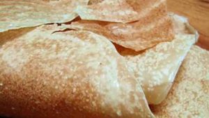 Bánh tráng Chợ Lầu Bình Thuận thơm ngon nức tiếng - Địa danh Bình Thuận